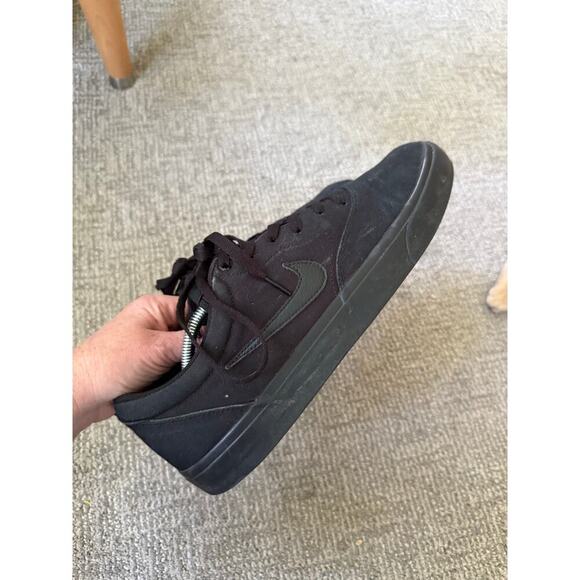 Nike SB blacked out low sneaker Mens size 13 - Picture 6 of 8